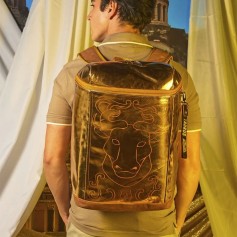 Mochila Armadura Dorada Caballeros del Zodiaco - Tauro